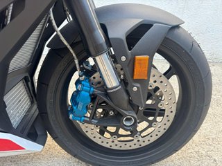 BMW M 1000 R