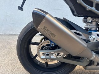 BMW M 1000 R