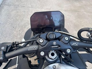 BMW M 1000 R