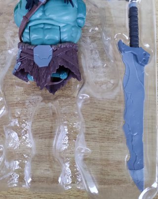 MARVEL LEGENDS. SKAAR TORSO Y ACCESORIOS.