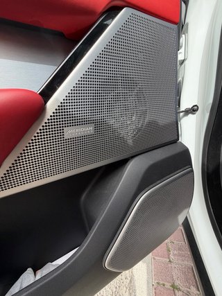 Land Rover Range Rover Velar SV