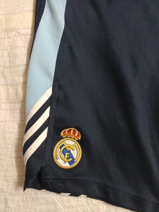Pantalón corto Real Madrid marca ADIDAS talla L