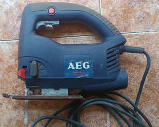Sierra Caladora AEG de 570 W