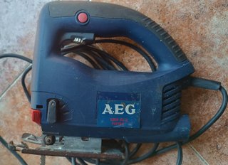 Sierra Caladora AEG de 570 W