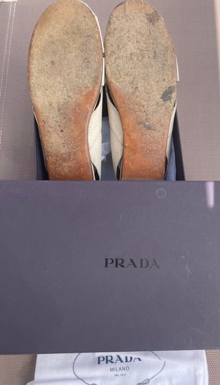 Bailarinas de Prada. Piel. Color marfil.