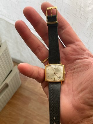 RELOJ AUTOMÁTICO