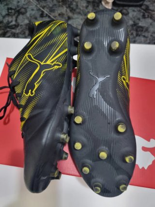 Botas de fútbol