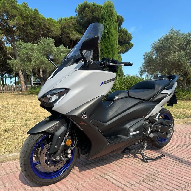 Yamaha T-Max 560 - 2021