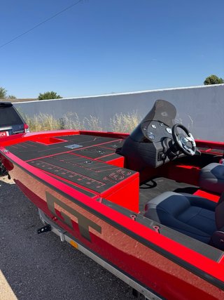 Gt 155  Bass boat