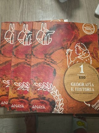 Vendo libros de 1° ESO SEMINUEVOS
