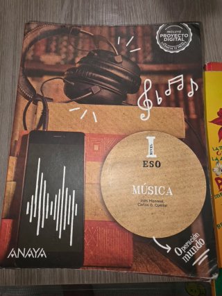 Vendo libros de 1° ESO SEMINUEVOS