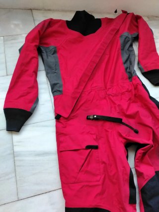 Traje seco Gill talla L.