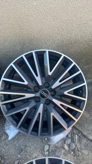 Llantas 19" Originales Audi Q3 (Diseño 20 radios)