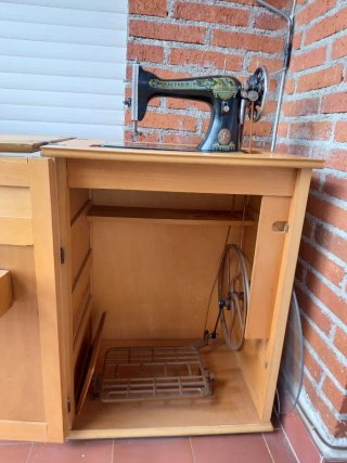 Máquina de coser SINGER