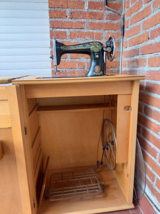 Máquina de coser SINGER