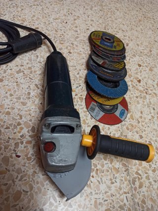 Amoladora BOSCH GWS 1100 + SDS
