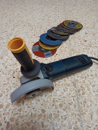 Amoladora BOSCH GWS 1100 + SDS