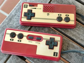 Nintendo Famicom AV + Disk System + juegos