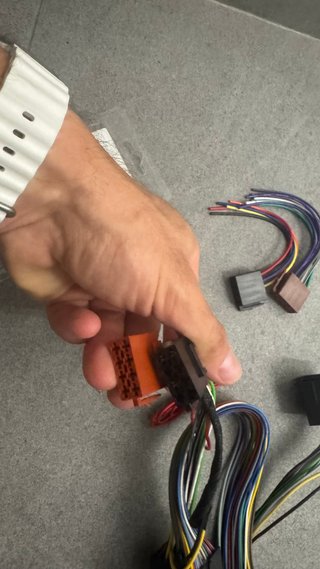 Adaptador Quadlock a ISO amplificador DSP BMW G30