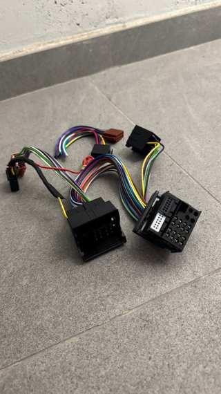 Adaptador Quadlock a ISO amplificador DSP BMW G30