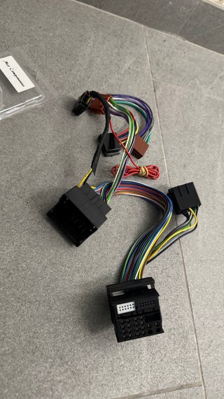 Adaptador Quadlock a ISO amplificador DSP BMW G30