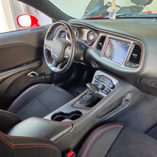 Dodge challenger 2019