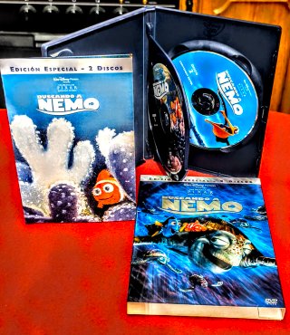 EL CINE EN CASA.           "TODO DISNEY."