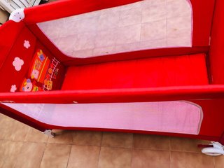 Cuna parque de viaje plegable, marca Brevi