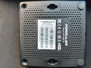 SE VENDE TV BOX FORMULER Z+  NEO CON SU MANDO.