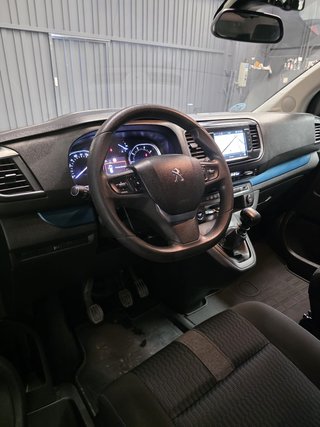 Peugeot Traveller 2018