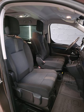 Peugeot Traveller 2018