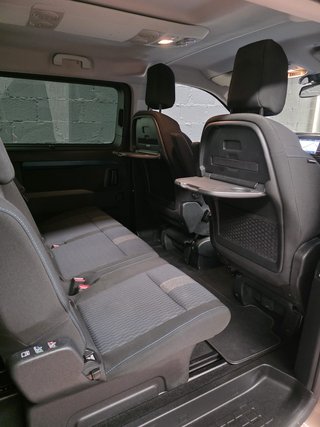 Peugeot Traveller 2018