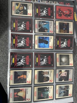 Stranger things panini álbum cartas.