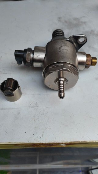 Bomba de alta presión vw golf GTI mk6 06J 127 025E