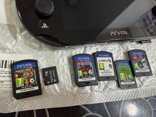 Pack PS Vita Slim + Tarjeta 8GB + 6 Juegos⁠