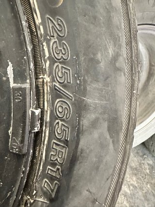 RUEDAS Y NEUMATICOS