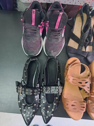 Lote de zapatos surtidos 39