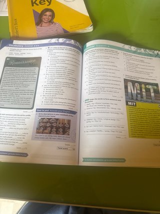 Key Bachillerato 2e 1 Language Work Book Pack (...