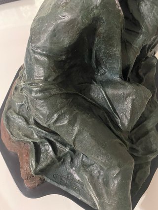 Escultura lorenzo quinn