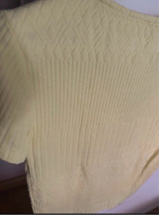 Jersey amarillo Stradivarius