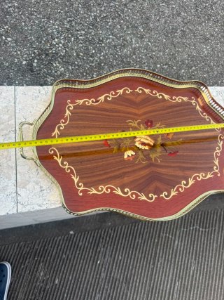 Vassoio da portata in legno intarsiato di Sorrento