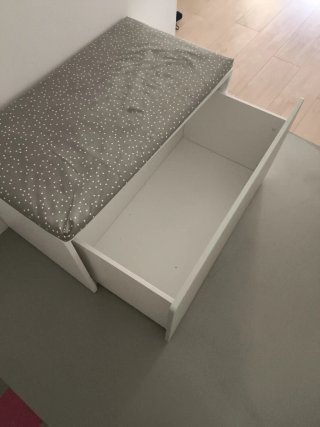 Banco de almacenaje Smastad de ikea