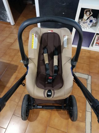 Carrito de bebe marca muum by jane