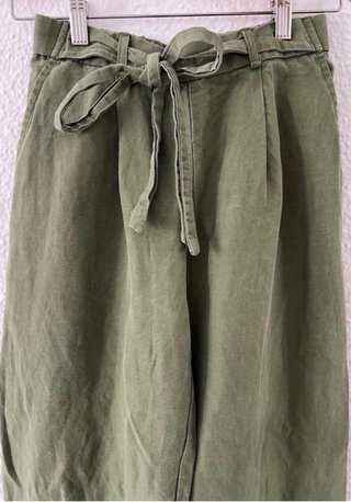 Pantalón verde Talla XS