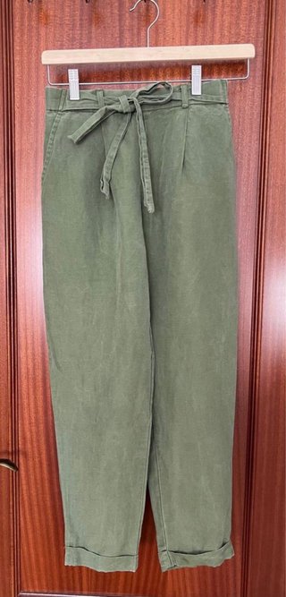 Pantalón verde Talla XS