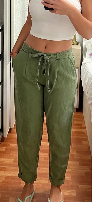 Pantalón verde Talla XS