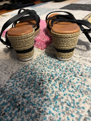 Sandalias de mujer marca Creeks talla 38 con tacón