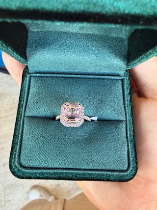 Kunzita rosada natural diamante certificado HRD