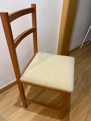 Silla de madera