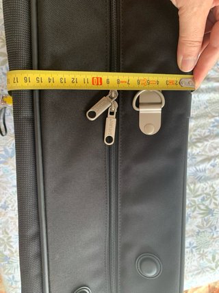 Porta trajes negro Saturn
